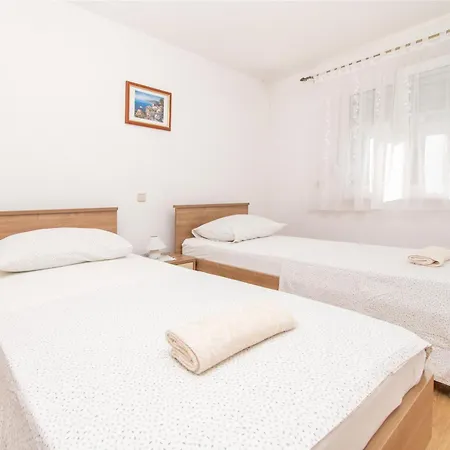 Iva Apartman